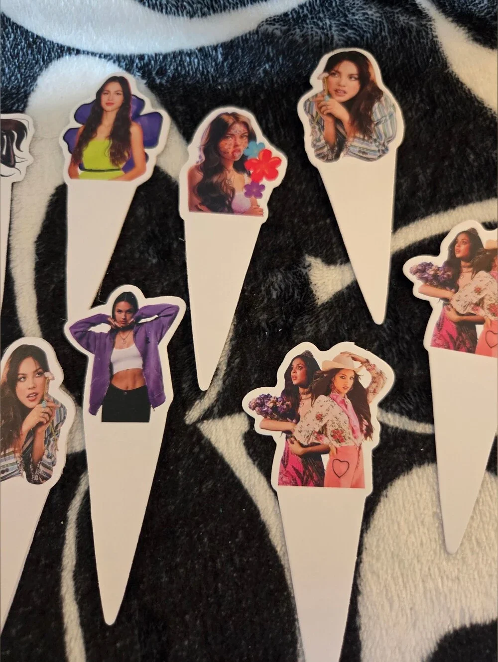 Olivia Rodrigo Theme Cupcake Toppers - Mixed Colors, NEW